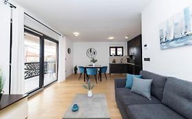 Apartment Marianne , Parking Free , 2 Bedroom & 2 Bathroom , Modern & Cozy