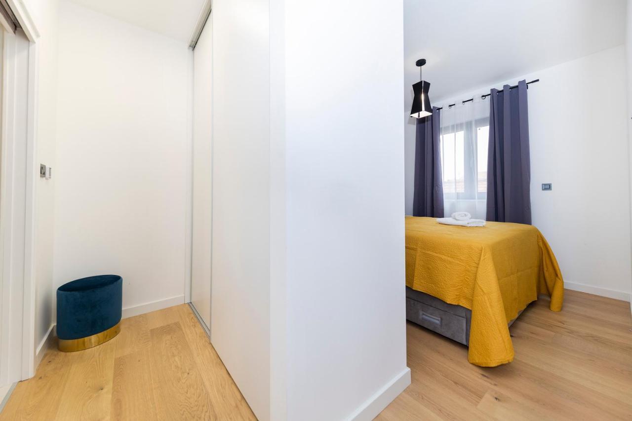 Apartment Marianne , Parking Free , 2 Bedroom & 2 Bathroom , Modern & Cozy Zadar Exterior photo